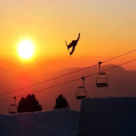 Near Lift 公寓