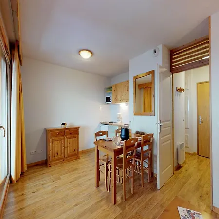 Cosy In With Terrace Apartment
